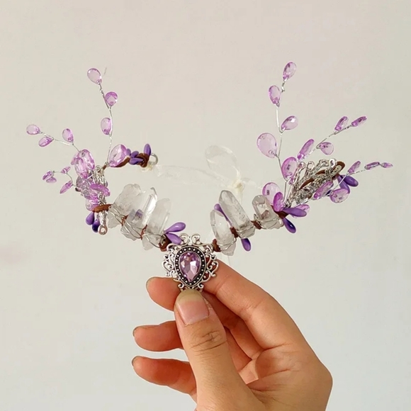 Beautiful crystal head pieces. I have 7 total - Picture 3 of 7